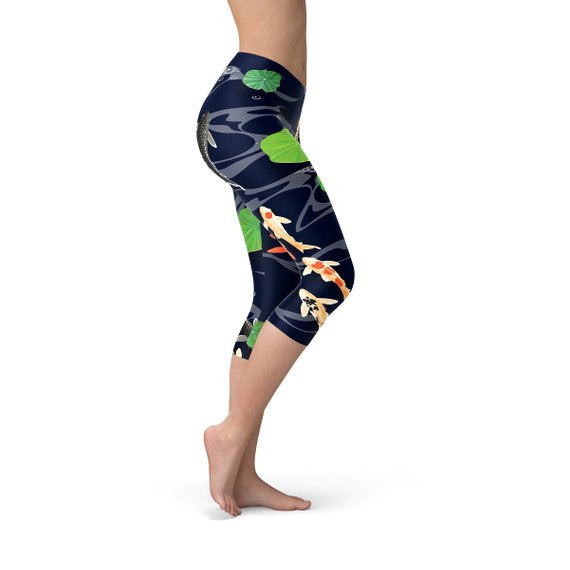 Womens Koi Fish in Pond Capri Leggings